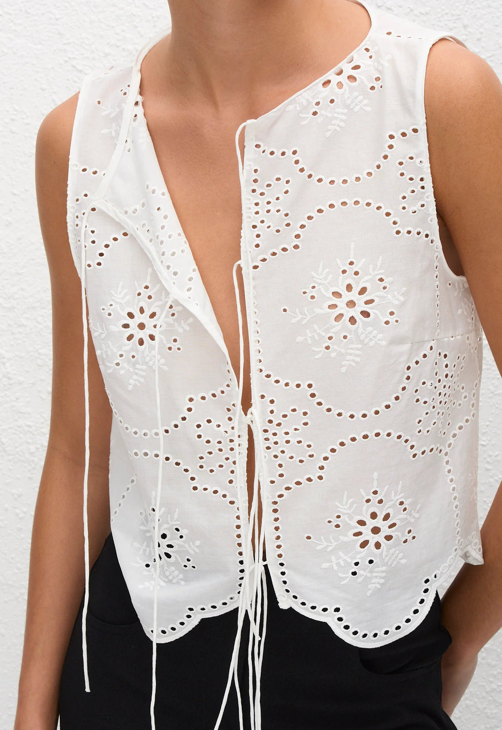 Broderie Tie Blouse White