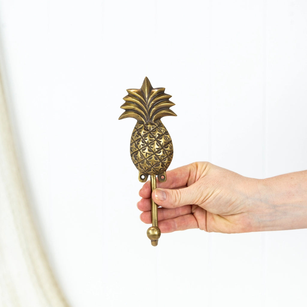 Brass Pineapple Hook - Queen
