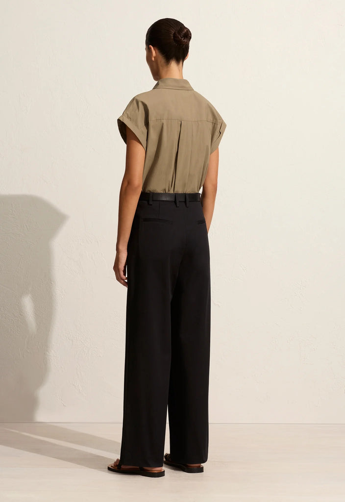Matteau The Relaxed Sleeveless Shirt Taupe | Halcyon Atelier
